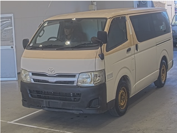 TOYOTA HIACE