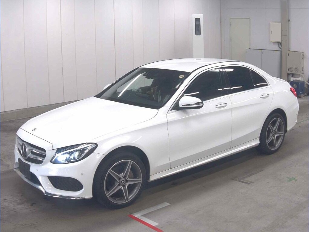 MERCEDES-BENZ C200