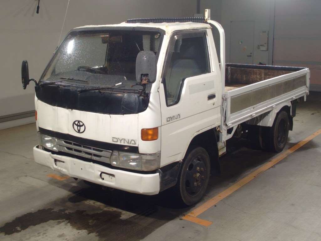 TOYOTA DYNA