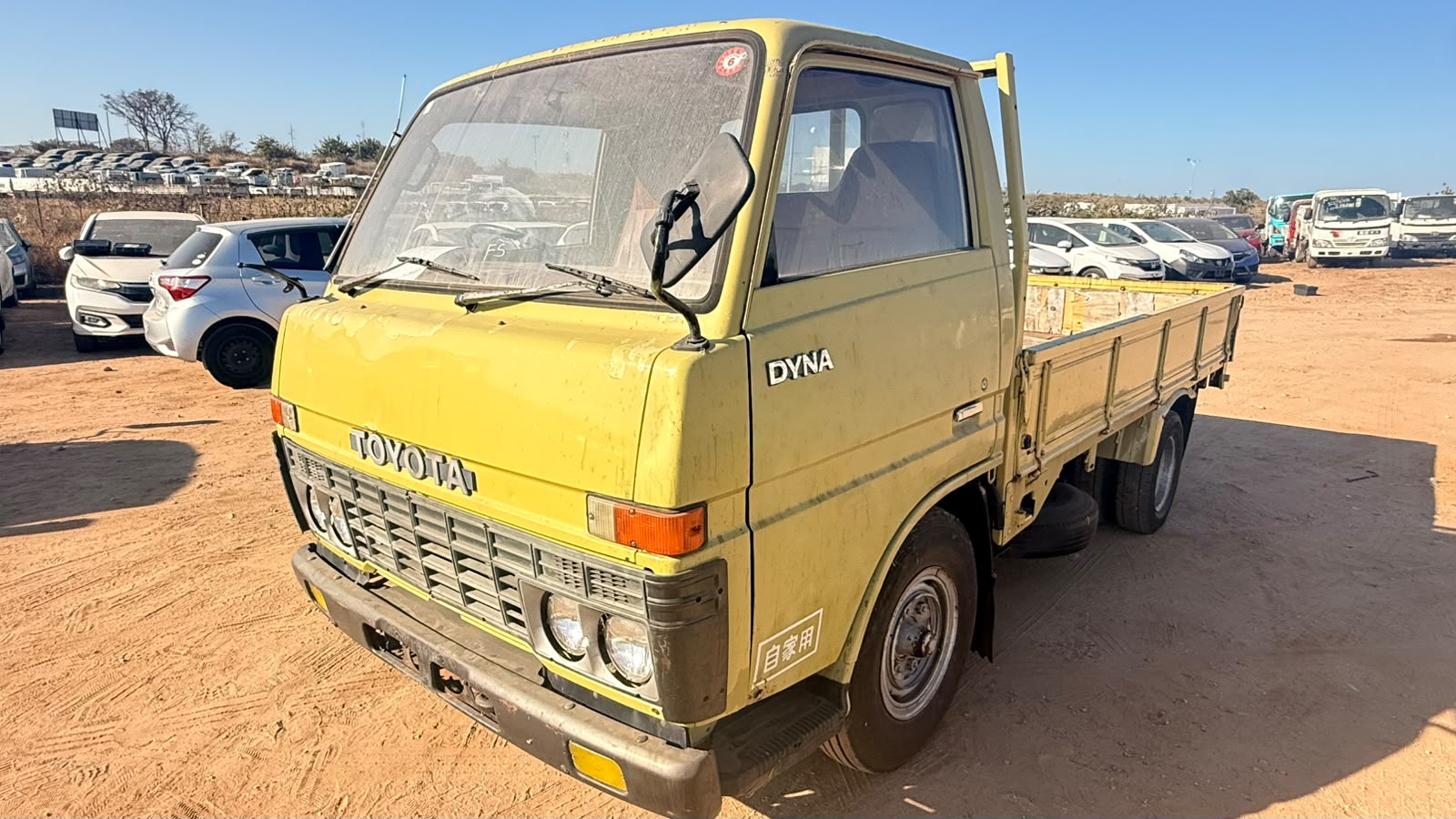 TOYOTA DYNA