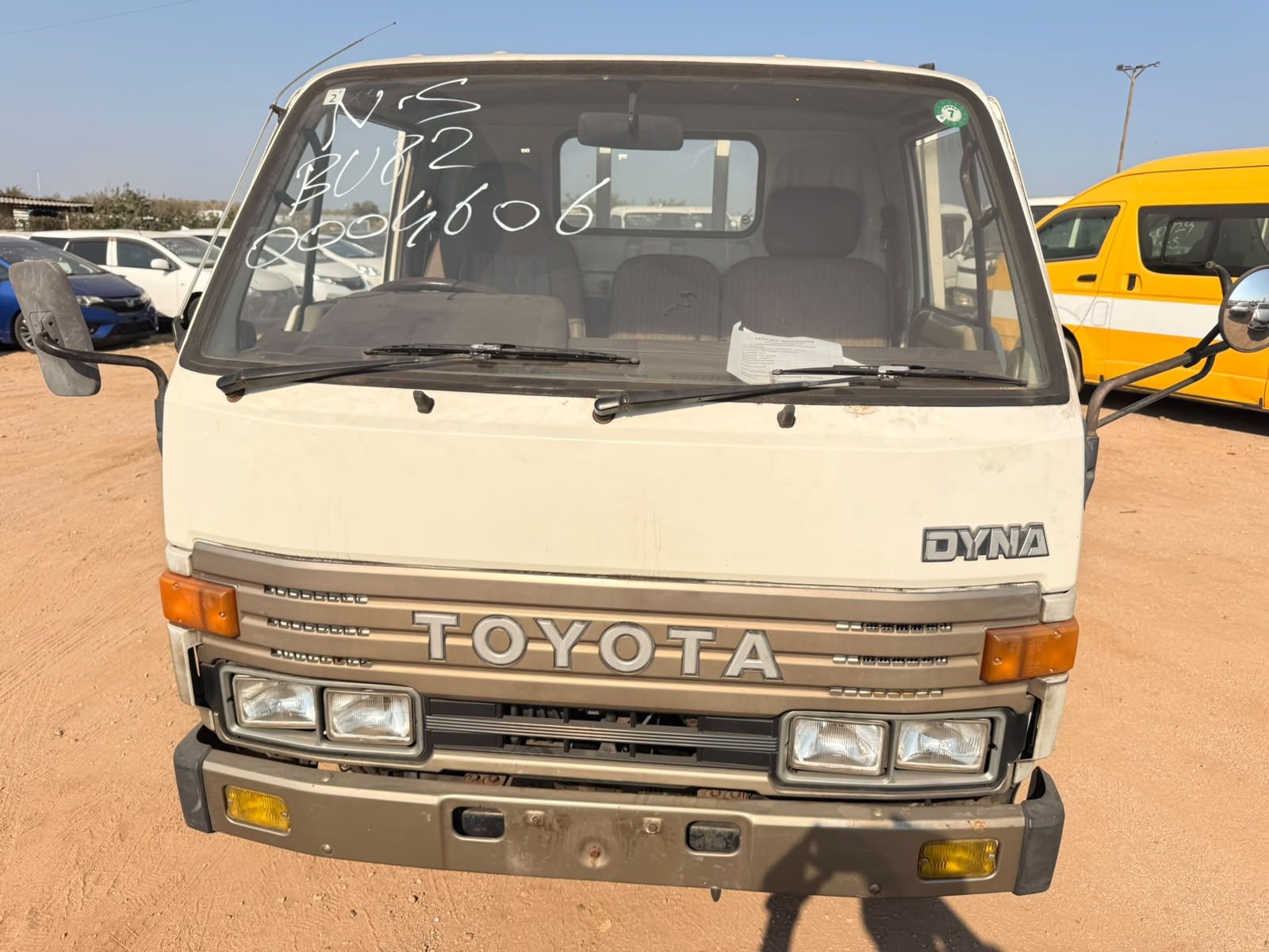 TOYOTA DYNA