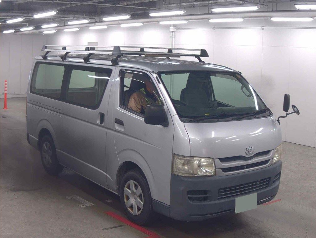 TOYOTA REGIUSACE