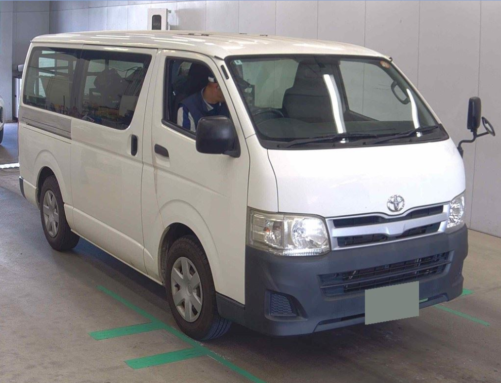 TOYOTA REGIUSACE