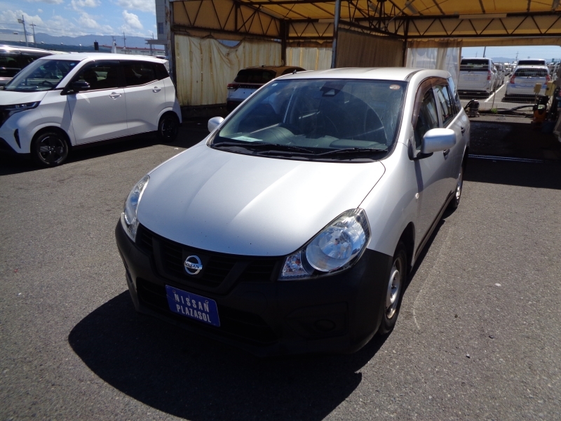 NISSAN AD VAN