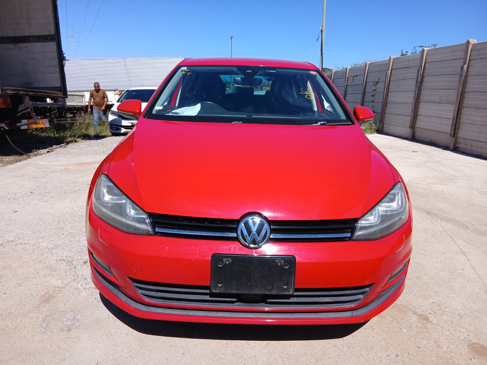VOLKSWAGEN GOLF