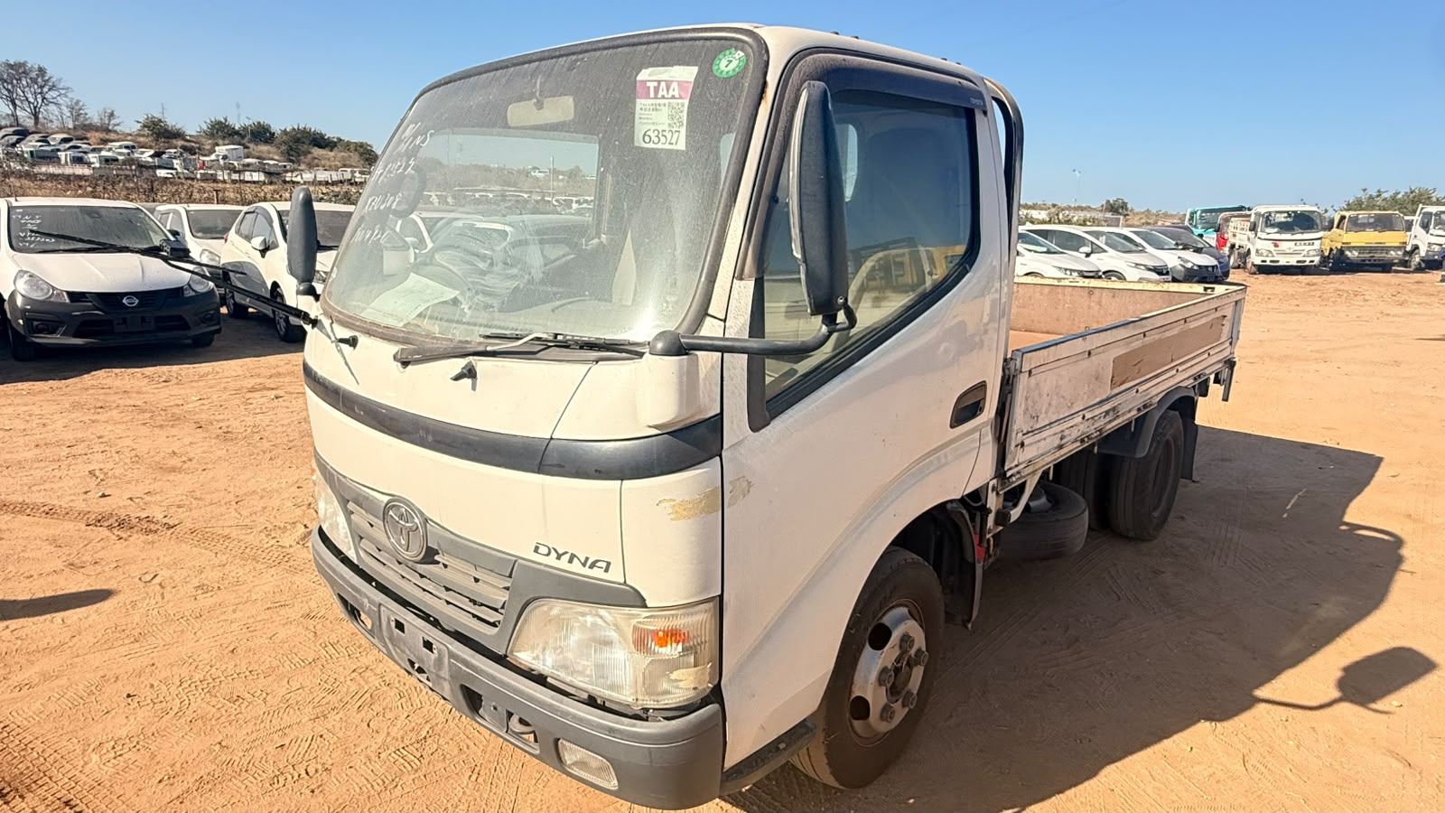 TOYOTA DYNA