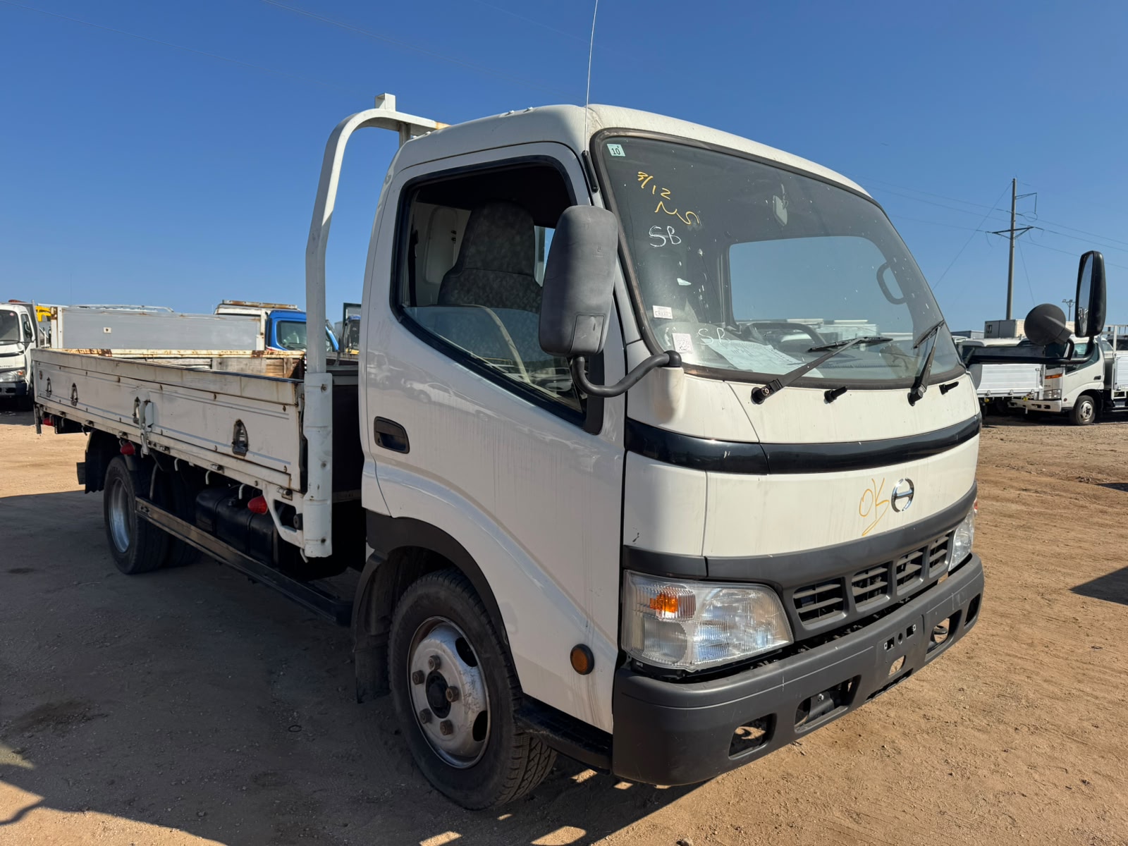 HINO DUTRO