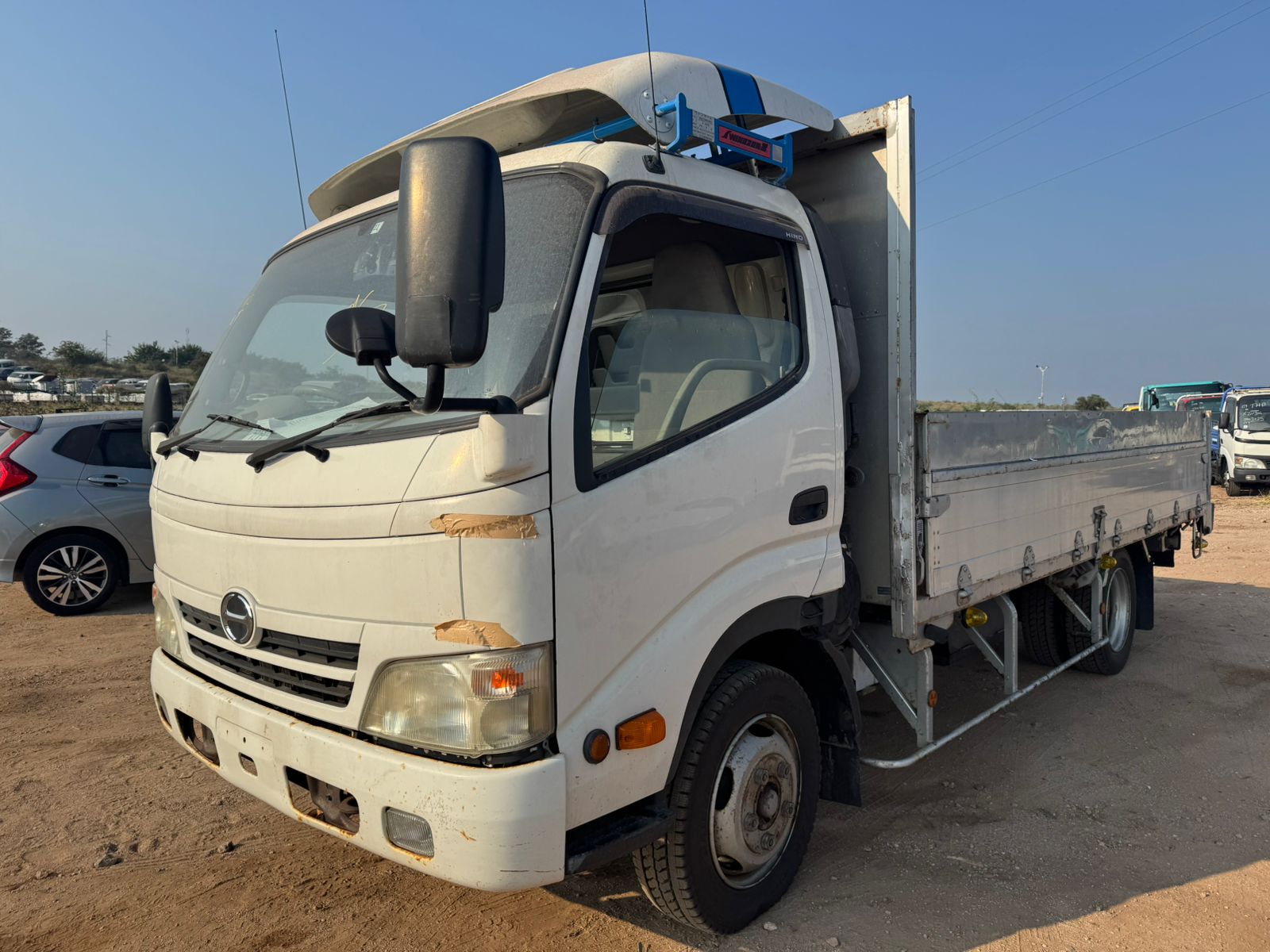 HINO DUTRO
