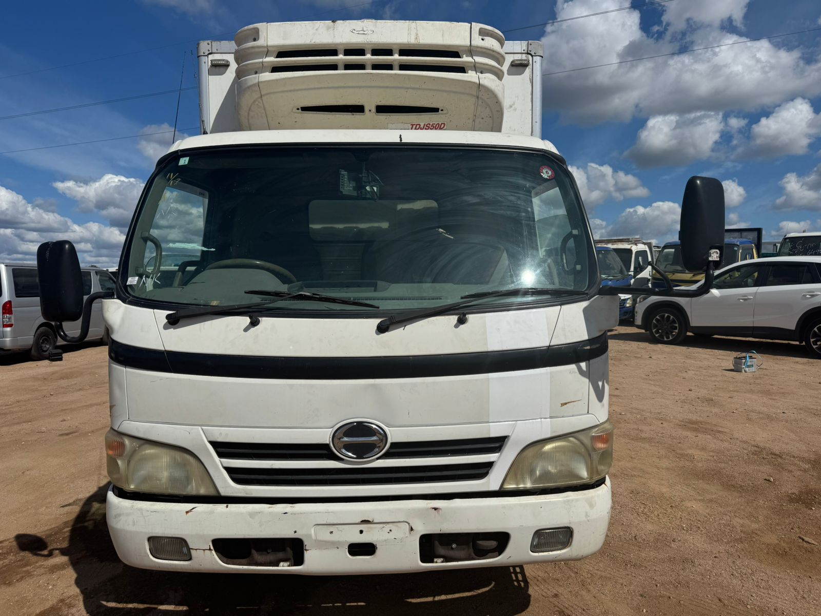 HINO DUTRO